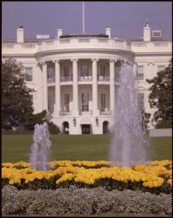 The White House, one of the world’s most widely recognized state buildings, symbolizes the authority of the U.S. presidency. (Courtesy U.S. National Archives/Wikimedia Commons)