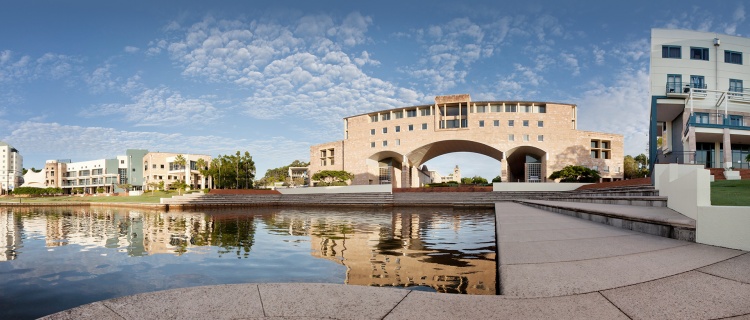Study in Australia: Apply for the 2018 Full Tuition iCAM Scholarship at Bond University