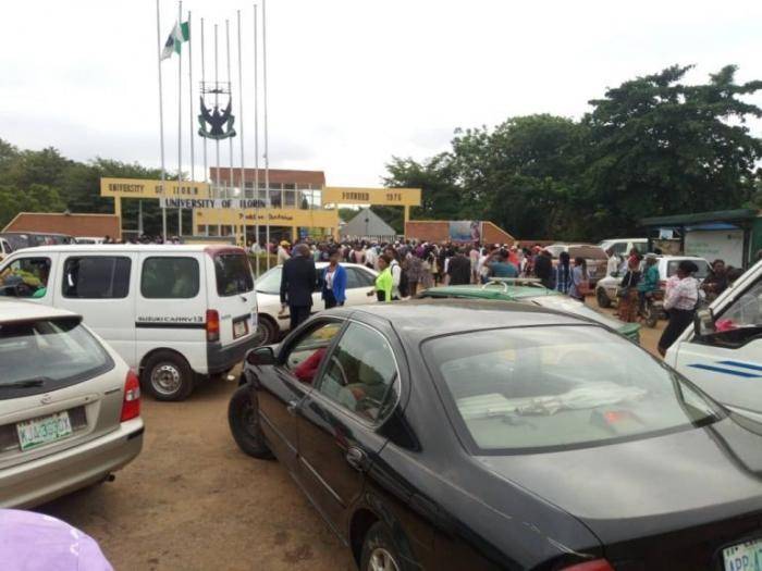 UNILORIN Non-Academic Staff Union (NASU) Closes Down the University During Protest