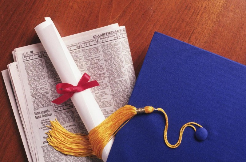 UNN Professor Awards Scholarship to Two Students in Enugu State