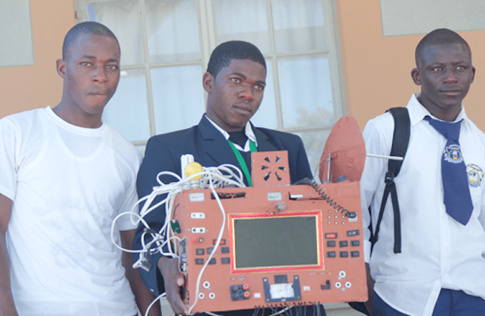 namibian-boy-invents-phone